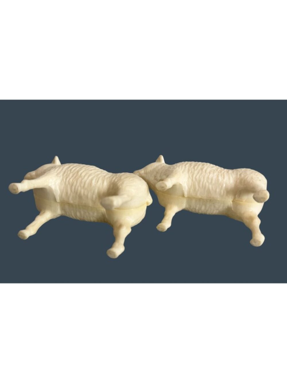 Vintage Pair Hard Plastic Nativity Sheep 4" White Christmas Replacement Figures - Picture 9 of 9